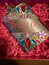 Load image into Gallery viewer, The Flamboyant Flask